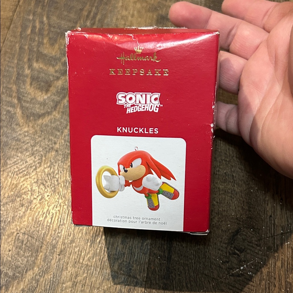 Hallmark Sonic the Hedgehog Knuckles Ornament in Red Hallmark Limited Edition